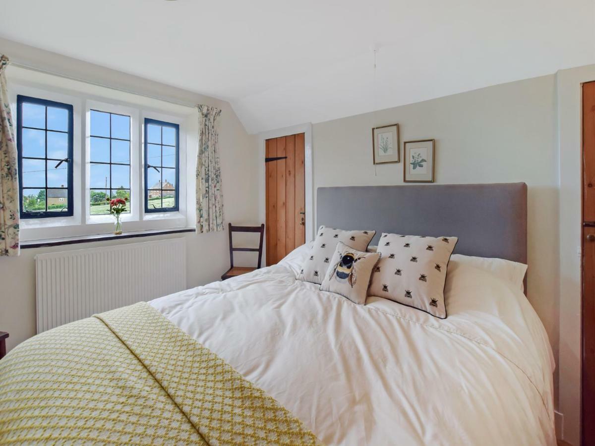 Barndown Villa Weston Subedge Kültér fotó